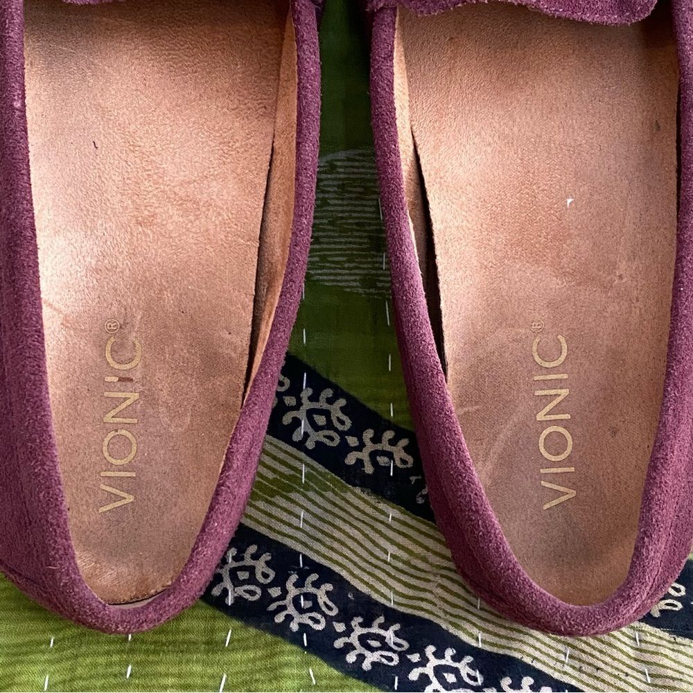 Vionic Purple Plum Debbie Casual Slip-On Suede Driving Flats Moccasins Size 8 - Picture 9 of 13